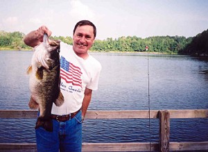 Randal Cowart with his 14 lb 1 oz bass from Lake Ely