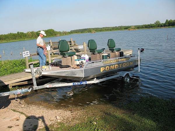 Robert Branton lauching the 16 ft Pondtoon